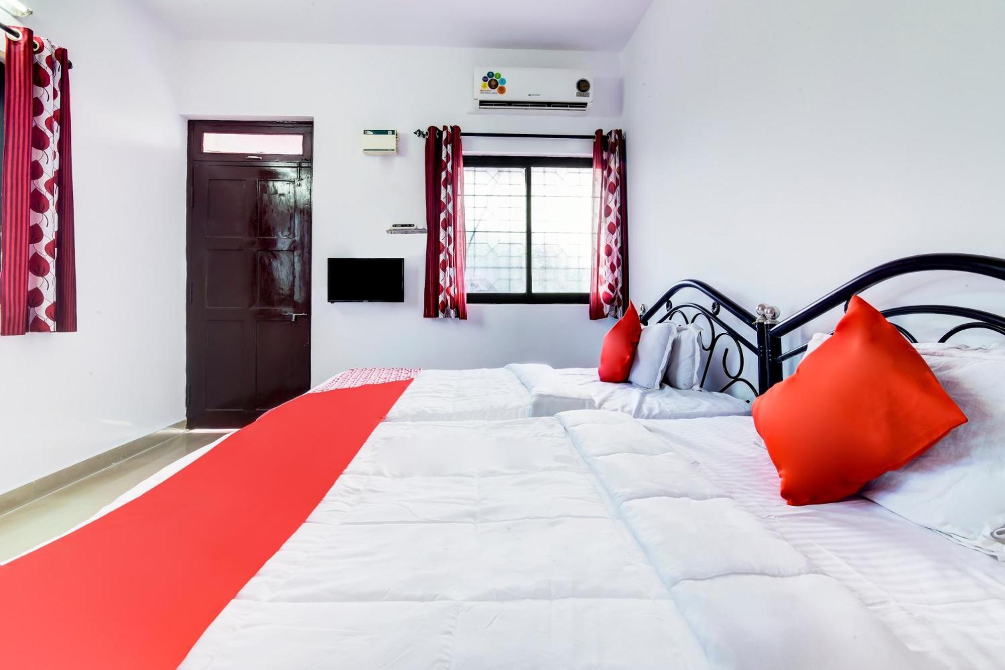 Hotel O Omkar Guest House Near Immaculate Conception Church Панаджи Екстериор снимка